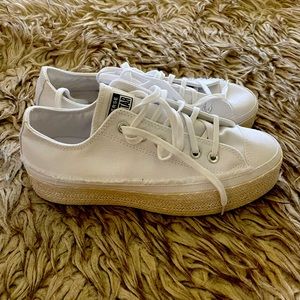 Platform sneakers